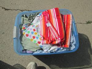 lot 176 image: Lot of sheets and bedding...