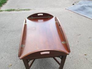 lot 205 image: Vintage table with leaves that fold...