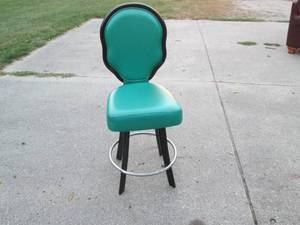 lot 217 image: Green retro swivel bar stool...