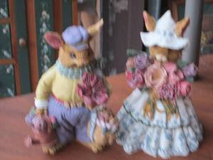 lot 221 image: 2 collectible rabbit figures...