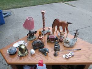 lot 223 image: Lot of quality decorative and colle...