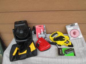 lot 16 image: Lot of excellent condition tools an...