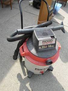 lot 31 image: Ridgid wet and dry vacuum 16 gallon...