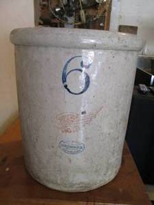 lot 41 image: 6 Redwing Crock...