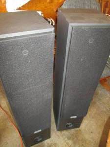 lot 111 image: 2 Sony speakers...