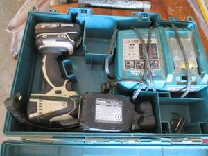 lot 140 image: Makita battery powered drill.....wo...