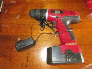 lot 141 image: Tool shop battery power drill with ...