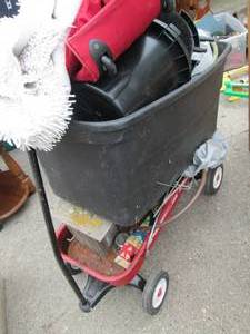 lot 280 image: Wagon filled with home decor...