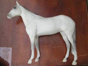 lot 472 image: Bryer Horse