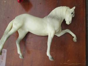 lot 677 image: Bryer Horse