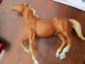 lot 692 image: Bryer Horse