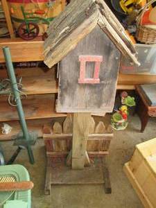 lot 164 image: Wood bird house 4 tall...