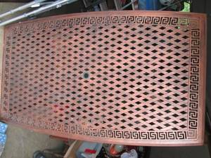 lot 233 image: Metal patio table 40x70...