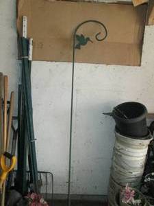 lot 250 image: 7 tall shepherd hook...