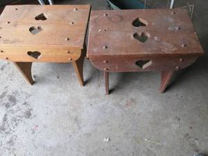lot 262 image: 2 Decorative wood stools...
