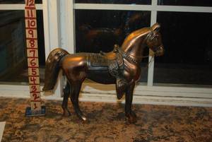 lot 427 image: A Horse