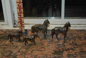 lot 431 image: Horses
