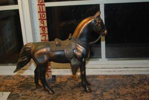 lot 435 image: Horse