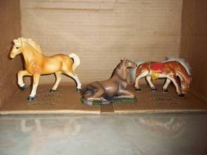lot 398 image: collectible horses