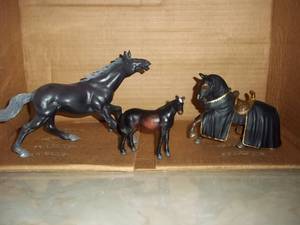 lot 399 image: Horses