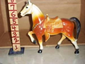 lot 455 image: Collectible horse figure
