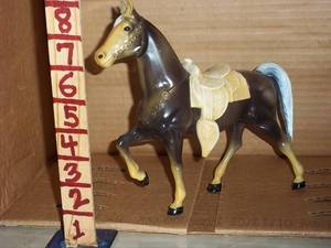 lot 457 image: Collectible horse figure