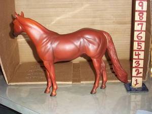lot 464 image: Collectible horse figure