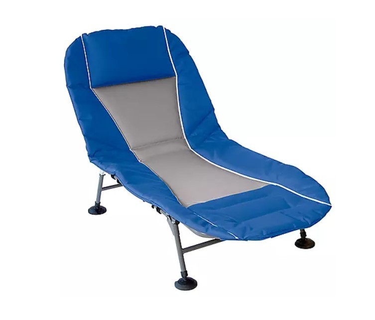 lot 803 image: Members Mark Kids Cozy Cot & Lounge, Blue