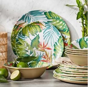 lot 644 image: Members Mark 18-Piece Bamboo Melamine Dinnerware Set - Palm Island