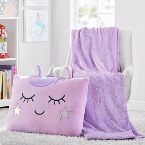 lot 645 image: NEW Members Mark Kids Squishy Pillow Friend and Throw Blanket Set - Unicorn