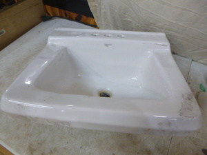 Mansfield Bathroom Sink