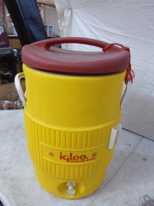 Igloo Beverage Cooler