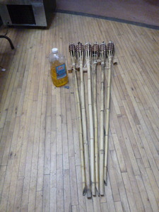 6 Tiki Torches