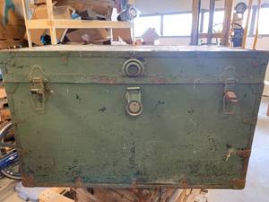 Vintage OD Green Trunk 22x36x20 Inch Deep