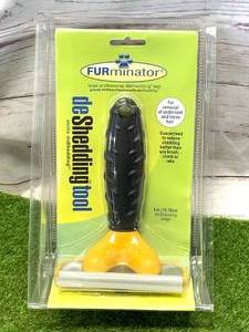 New Cat  Dog Deshedding Tool