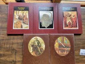 lot 134 image: 5 Beautiful Rare Vintage Leather-Bound Coffe Table Books