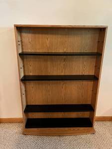 lot 46 image: Wooden BookShelf 32x7x45