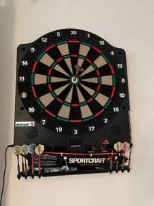 lot 95 image: Sportcraft Dart Board