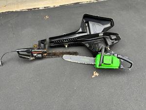 lot 163 image: 2 Chainsaws