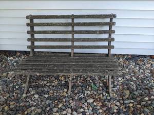 lot 199 image: Wooden Bench 36x21x40