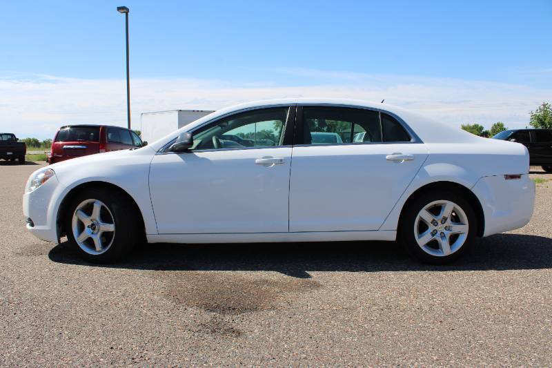2010 Chevrolet Malibu LS - 2 OWNERS