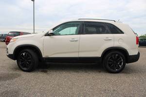 2011 Kia Sorento LX - AWD - 2 OWNERS