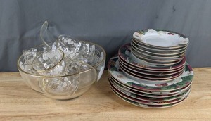 lot 118 image: Vintage Anchor Hocking Punch Bowl with Glasses and Fairfield Fine China Magnolia Plate Set Z