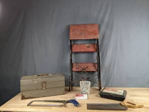 lot 138 image: Step Ladder, Large Metal Toolbox with Various Items, Hacksaw, Tenon Saw, Heavy Duty Pistol Grip Stapler Kit, Staples  Z