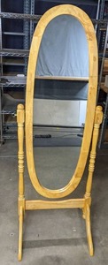 lot 197 image: Traditional Cheval Mirror, (Floor, Standing, Swivel)  Q