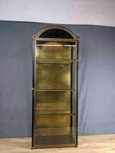 lot 208 image: Vintage Brass and Glass Arch Top Curio Cabinet  Q