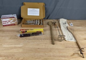 lot 255 image: 6 Pcs Stainless Steel Fondue Forks, StarPack Home Ceramic Soup Spoon Set, Stonewood Stripe Collection Butter Knife Set and More X