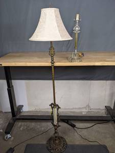 lot 235 image: Floor Lamp and Table Lamp Q