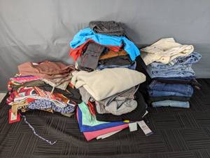 lot 294 image: Large Collection of Workout Wear, Shorts, Jeans, and More from Athleta, Levis, J. Crew, Ralph Lauren, Patagonia, and More  X