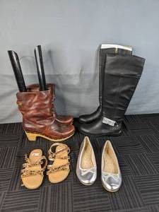 lot 289 image: (4) Pair of WomensKids Boots, Sandals, and Flats by Cat & Jack, Ugg, and Kenneth Cole Reaction   X